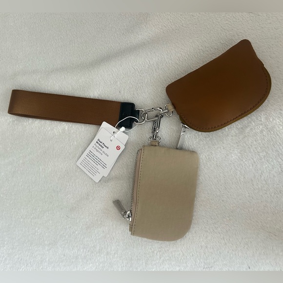NWT Lululemon Dual Pouch Wristlet Trench / Burnt Caramel / Black - Picture 4 of 4